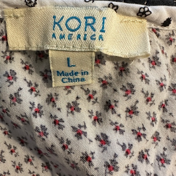 Kori American blouse. - Picture 3 of 6